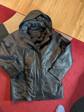 Cruze Men's Black Hooded Faux Leather Bomber Jacket